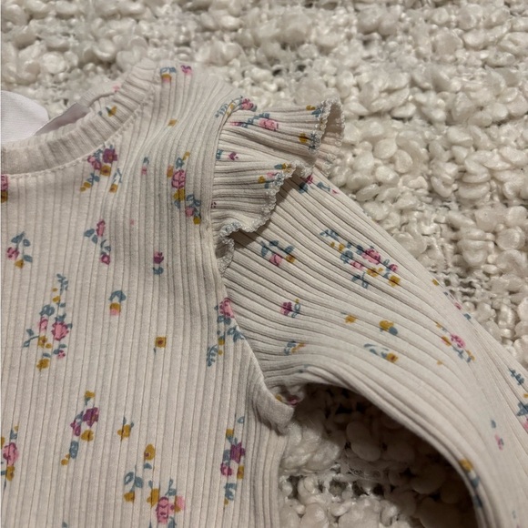 Zara Ruffle Floral Long Sleeve - Picture 4 of 4